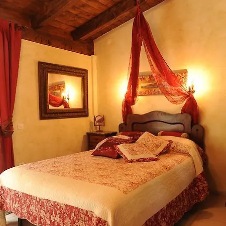 Apartment Authentic 2 *