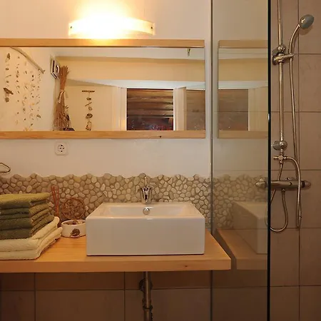 Apartment Authentic 2 Baška