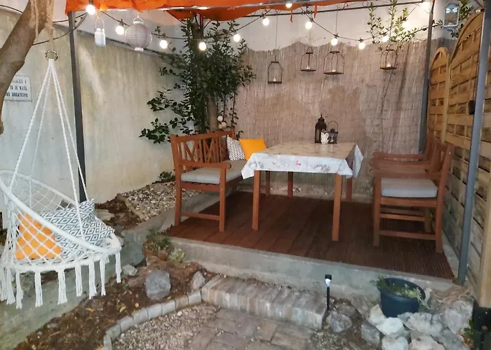 Authentic 2 * באסקה